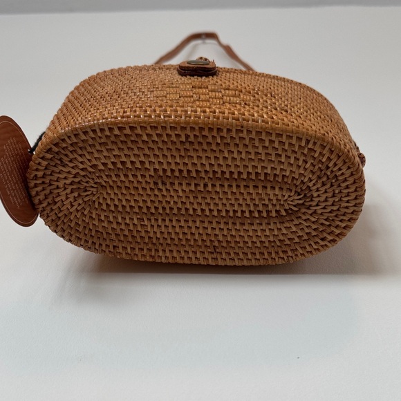 NWT Women’s Brown Woven Basket Bag - Bali Rattan Bag / Ata Grass Bag - Picture 4 of 5